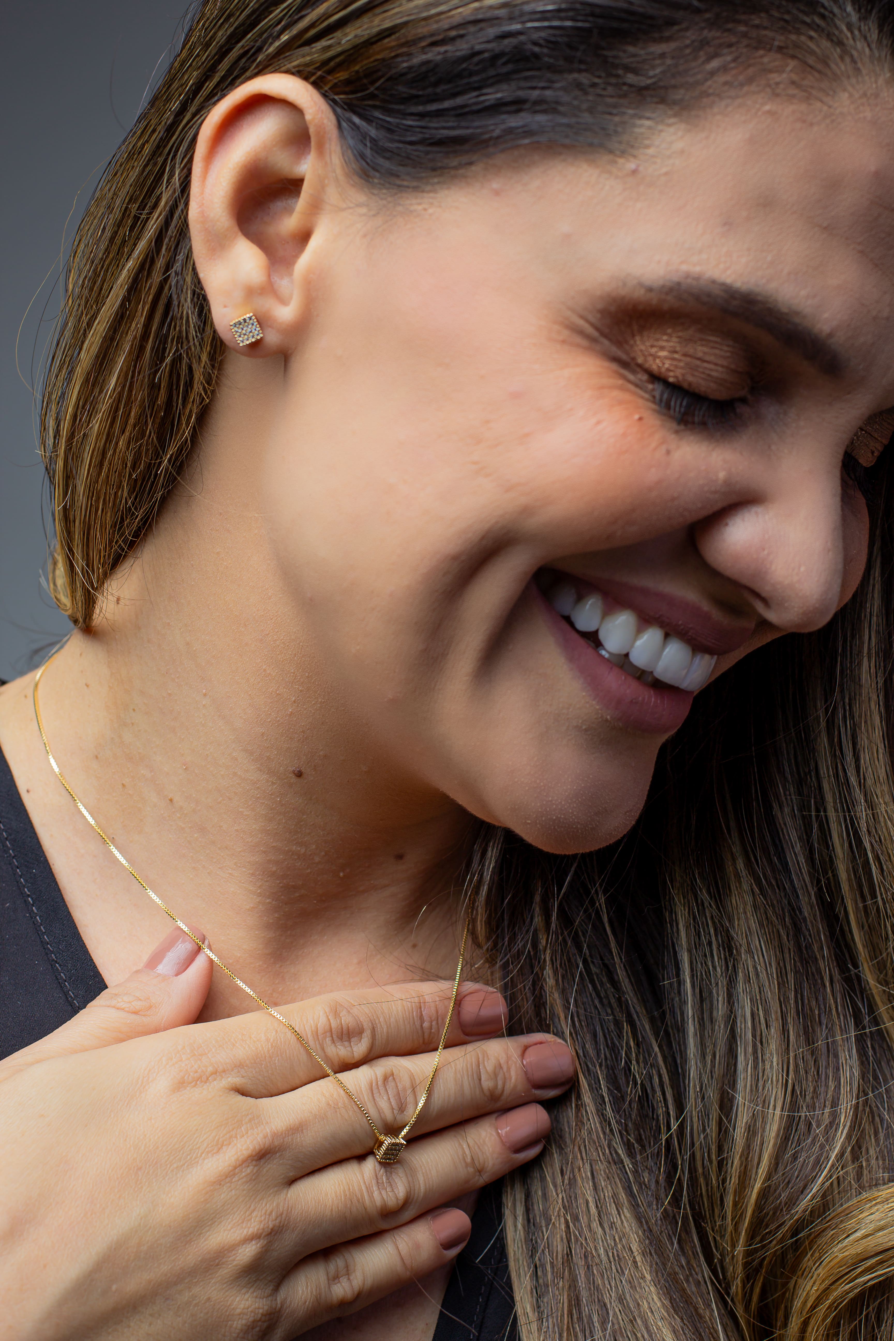 Conjunto quadradinho cravejado 